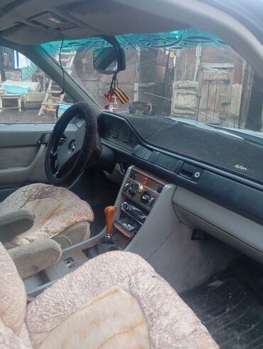 Mercedes-Benz: Mercedes-Benz W124: 1988 г., 2.3 л, Механика, Бензин, Седан — 12