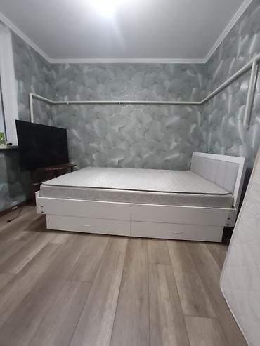 silver kitchen: Продаю двухспальную кровать, торг возможен — 1