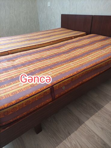 мебель для кухни: İşlənmiş, Təknəfərlik çarpayı, Matras ilə, Rusiya