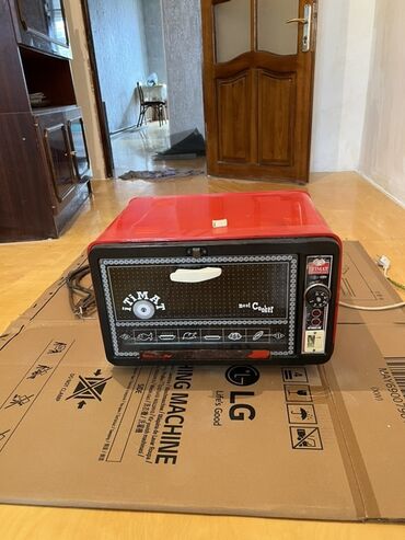 kolbasa dograyan aparat: Duxovka Itimat, Elektrik, rəng - Qırmızı, Ayrıca dayanan