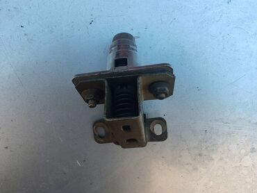 Auto delovi: Brava zadnje haube Lada 2103,2106 br.3. Polovno, ocuvano. Kompletna — 10