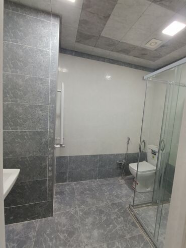 Uzunmüddətli kirayə mənzillər: Sumqayıt şəhəri Bulvar Mirvaridən qanuni 3 otaqlı mənzil boş vəziyətdə — 14