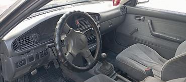 Транспорт: Mazda 626: 1992 г., 2 л, Механика, Бензин, Седан — 5