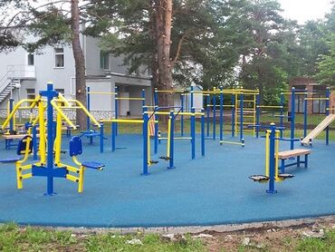 Искусственное покрытие: Профессиональная укладка резинового покрытия под ключ! Подходит для