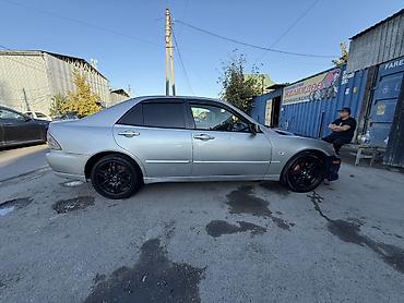Lexus: Lexus IS: 2001 г., 2 л, Седан — 3