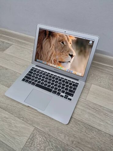 Срочно продаю MacBook air 2017. intel core i5 оперативка 8гб жёсткий