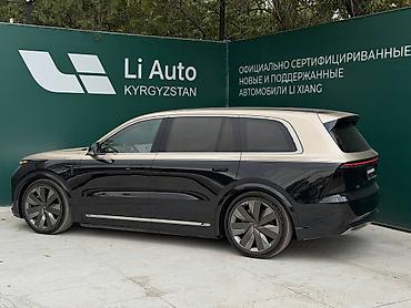 leopard 3: Lixiang L9: 2026 г., Автомат, Гибрид, Внедорожник — 9