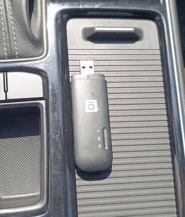 переходник с usb модема на роутер: Портативный USB-модем черного цвета, предназначенный для обеспечения