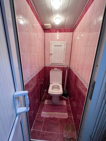 Uzunmüddətli kirayə mənzillər: Binəqədi rayonu,Memar ecemi metrosu,Yeganə sadlıq evinin yanında,2 — 12