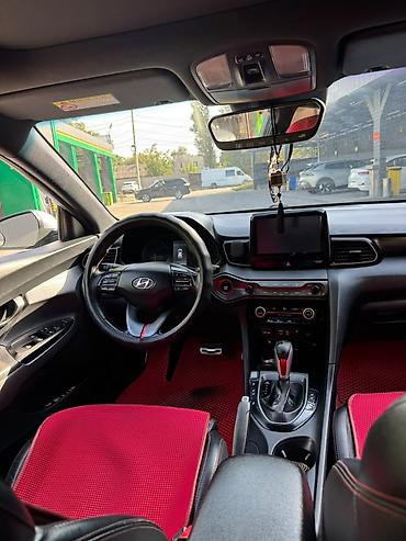 volkswagen golf 1 8: Hyundai Veloster: 2018 г., 1.6 л, Автомат, Бензин, Хэтчбэк — 6
