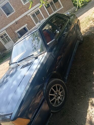 купить багажник на крышу авто в бишкеке: Audi 80: 1985 г., 1.8 л, Механика, Бензин, Седан