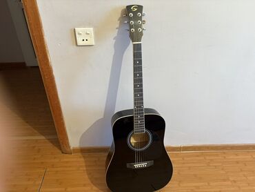 Pianolar: Akustik gitara, 6 sim, İşlənmiş, Ünvandan götürmə