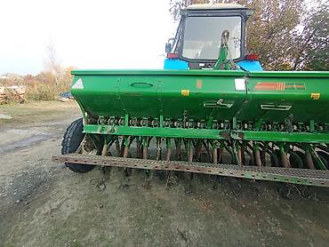 Traktorlar: Belarus MTZ traktoru - Güclü dizel mühərrik, qabaqda balans yükləri — 14