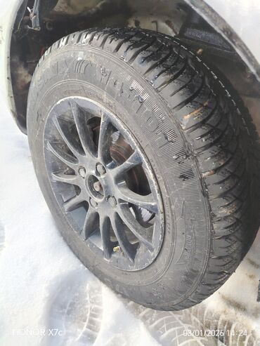 Daewoo: Daewoo Nexia sedan - Kuzov: 4 qapılı sedan, gümüşü rəng - Mühərrik — 4