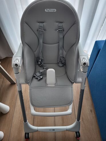 Hranilice: Stolica za hranjenje Peg Perego Primo Pappa Follow Me u sivoj boji, sa — 3