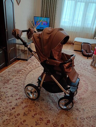 Modullu arabalar: Transformer araba, Adamex, İşlənmiş, Yaş: 30 ay, Ünvandan götürmə -da lalafo.az — 11 Modullu arabalar: Transformer araba, Adamex, İşlənmiş, Yaş: 30 ay, Ünvandan götürmə — 11