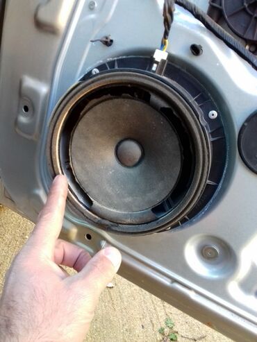 сотовый телефон fly ezzy 9: Dinamik rezinləri var,Mersedes və diqər avtomobil vəya müsiqi mərkəzi