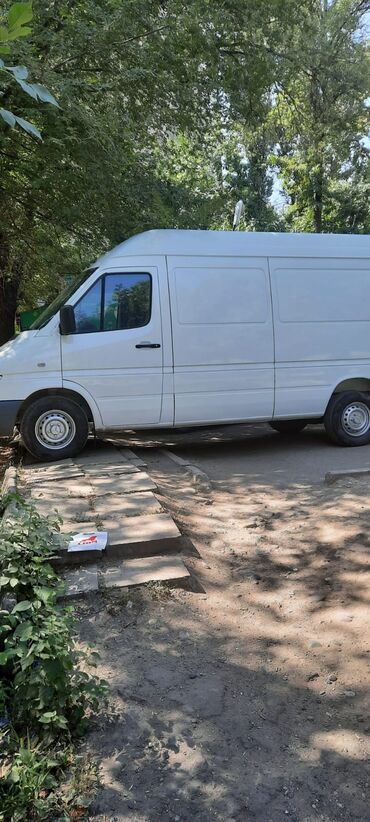 спринтер грузовой цельно метоличиский: Легкий грузовик, Mercedes-Benz, Б/у