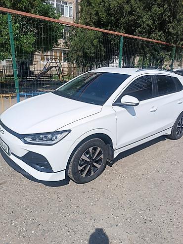 BYD E2 автоунаасы узак моонотко такси кызматы же жеке максатта ижарага
