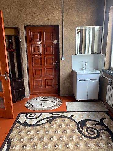 Посуточная аренда комнат: Теплый, светлый, просторный гостевой дом в г.Каракол - Спальня с — 2