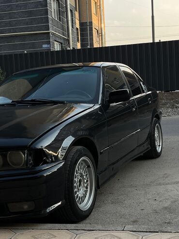 BMW: BMW 3 series: 1992 г., 1.8 л, Механика, Бензин, Седан — 9