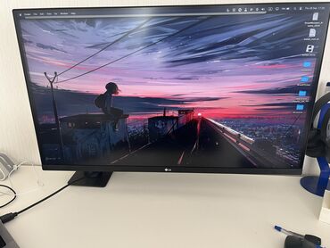 islenmis monitorlar: LG 4k 32 inch monitor satılır. Hər hansı problemi yoxdur