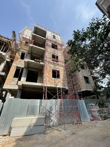 земельный участок в караколе: Продается коммерческое помещение 80м2 В строящемся клубном доме