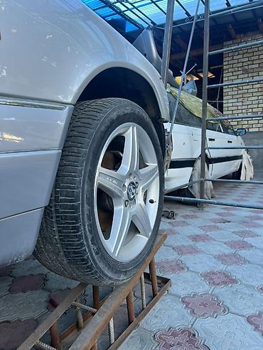 мото фила: Диски и шины 19" - Литые диски 5‑спиц, стиль AMG, посадочное — 3
