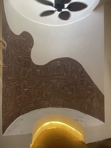 Другие услуги: Оформление декорации стен, разрисовки окон, Группа художников — 2