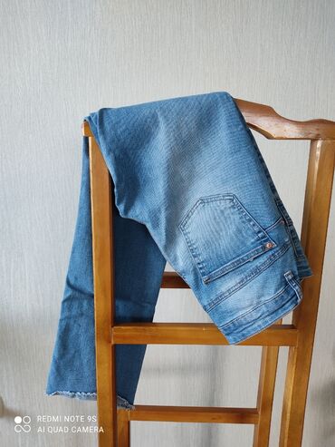 пр джинсы: Прямые, Средняя талия
