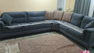 Gəzinti arabaları: LxAcilan bazali kunc divan 550azn Alindigi 1il deyil hec ela