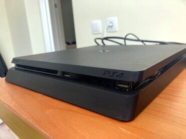 прокат дисков ps4 бишкек: Продаю PlayStation4 1TB В комплекте 4 дисками Также есть аккаунт с