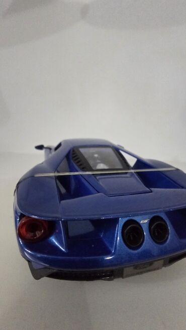 Модели автомобилей: Модель автомобиля Ford GT — коллекционная масштабная реплика в синем — 5