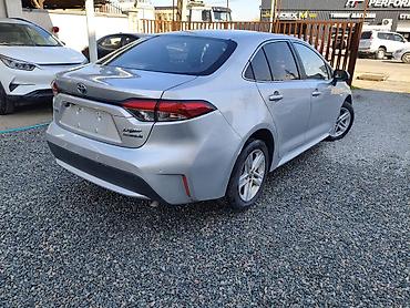 Toyota: Toyota Corolla: 2020 г., 1.8 л, Вариатор, Гибрид, Хэтчбэк — 10