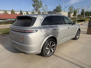 wuling mini ev: Lixiang L7: 2024 г., 1.5 л, Автомат, Гибрид, Кроссовер — 5