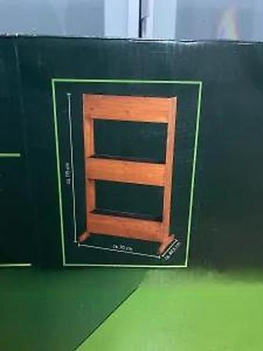 Žardinjere: Drvena vertikalna saksija/ležista za biljke – 3 nivoa - Materijal — 10