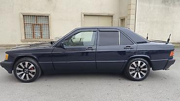 190 pribor: Mercedes-Benz 190 (W201): 1.8 l | 1990 il Sedan — 2