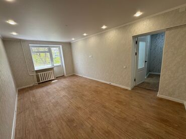 Недвижимость: 1 комната, 32 м², Индивидуалка, 3 этаж, Евроремонт