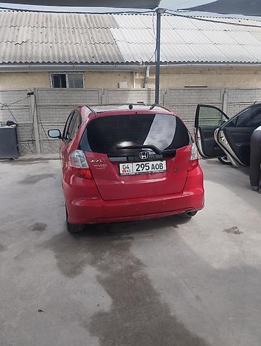 magi: Honda Fit: 2010 г., 1.5 л, Автомат, Бензин, Хэтчбэк — 4