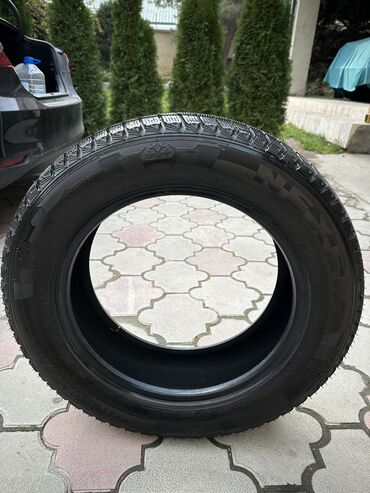 Шины: Шины 235 / 60 / R 18, Зима, Новый, Комплект, Легковые, Корея, Nexen