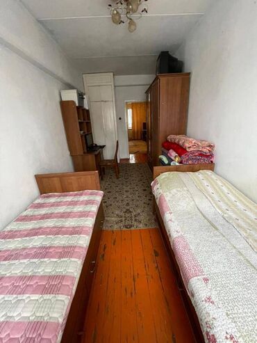 проекты двухэтажных домов в кыргызстане: 2 комнаты, 48 м², Индивидуалка, 3 этаж, Старый ремонт
