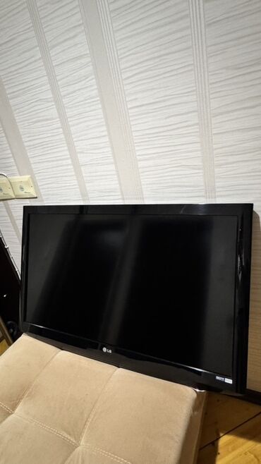 Тарелки: LG 42LH20R – 42 düymlük LCD TV Xüsusiyyətlər: - Model: 42LH20R-TA