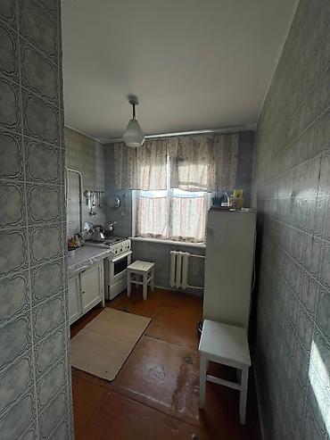 обжита: 3 комнаты, 58 м², 4 мкр 104 серия, 4 этаж, Старый ремонт — 10