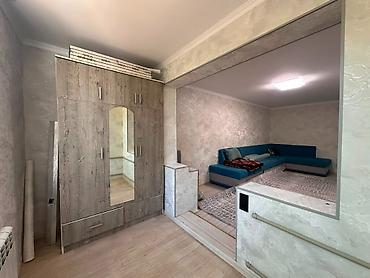 комната снимат: 1 комната, 32 м², 6 мкр 104 серия, 1 этаж, Евроремонт — 4