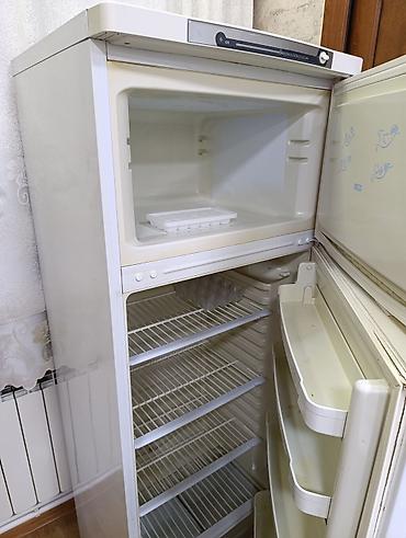 agilli soyuducu: Indesit iki qapılı soyuducu - Üst blokda ayrıca dondurucu bölməsi, əl — 1