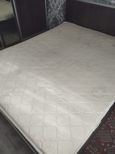 Ev üçün digər mebel: Sadə matras, İki nəfərlik
