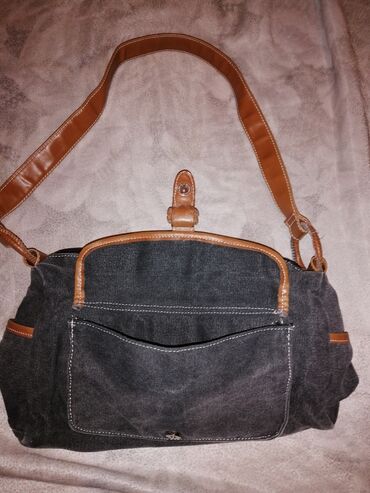 Другие сумки: . Новые. Красивые,классные сумочки. Фиолетовая сумочка, есть — 16