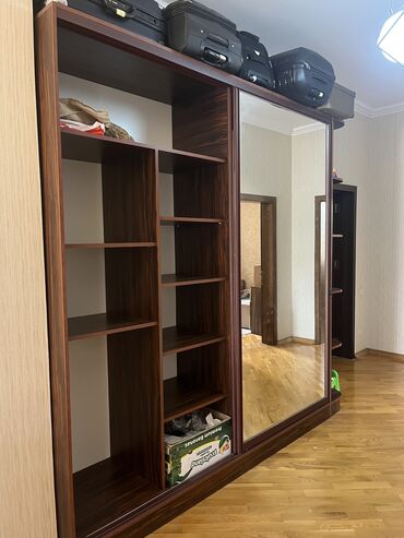 paletdən mebel: Yeni, Qarderob, paltar dolabı, Azərbaycan