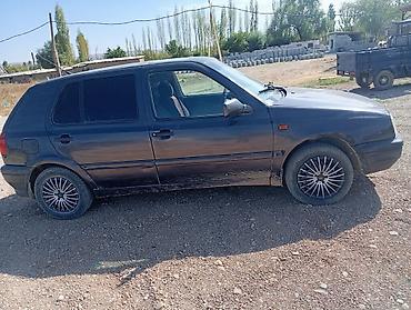 яди мото: Volkswagen Golf: 1993 г., Механика, Хэтчбэк — 1