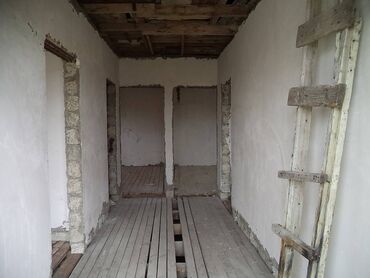 Həyət evləri və villaların satışı: Binə 3 otaqlı, 105 kv. m, Orta təmir — 24